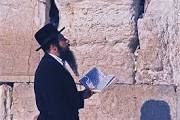 Jewish man praying